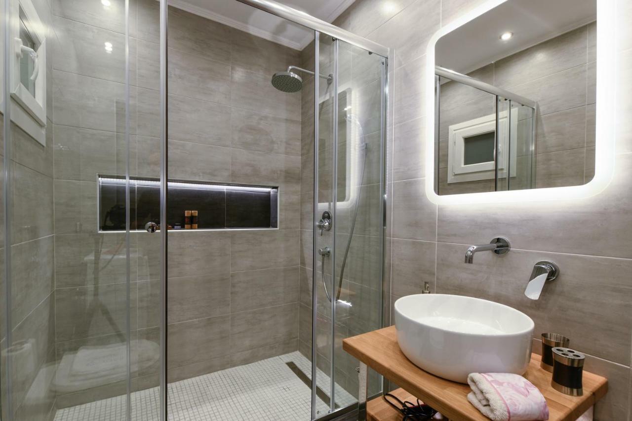Adell Luxury Apartments Kavála Ngoại thất bức ảnh